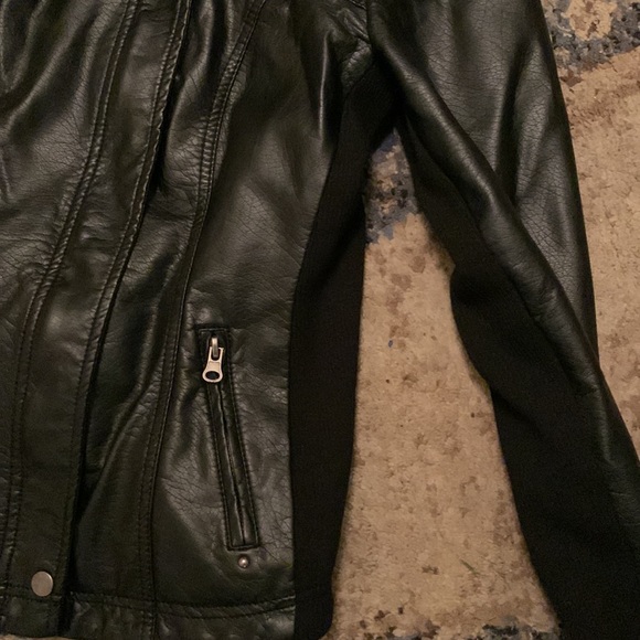Neu Look Faux Leather Moto Jacket- size large - Picture 5 of 6